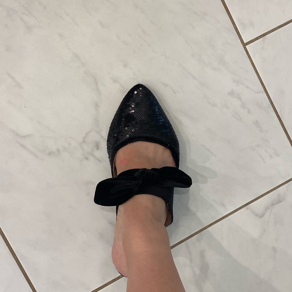 EUC Torrid Sequins and Velvet Bow Flats - Picture 5 of 5